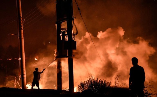 En Grèce, les incendies font rage et la situation devient préoccupante