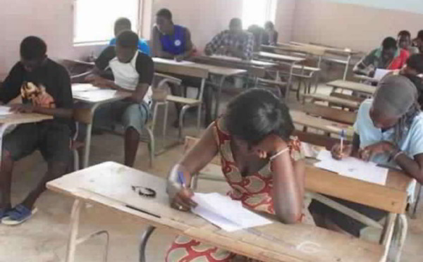 Plus de 100 élèves pris en flagrants délits pendant le Bac: la triche, un reflet de la société sénégalaise ?
