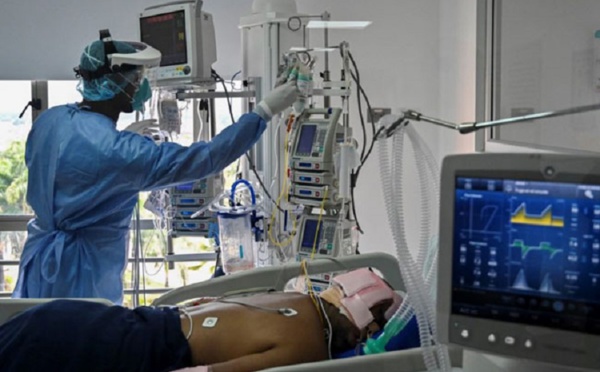 Covid-19: nouveau record de contaminations en Israël