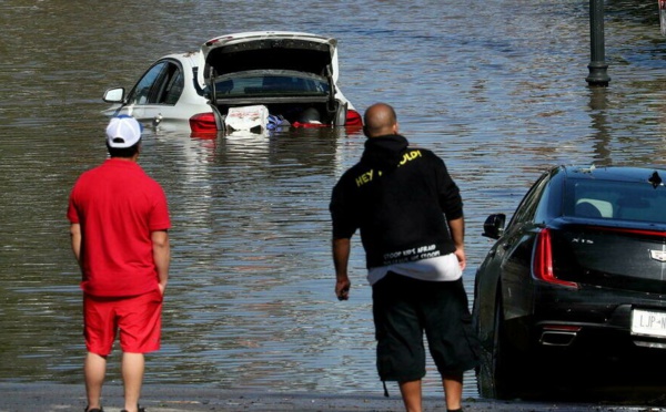 États-Unis: chaos à New York, au moins 44 morts après les inondations