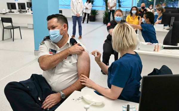 Covid-19: l'Australie va recevoir 4 millions de doses de vaccin du Royaume-Uni