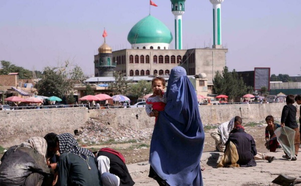 Afghanistan: les étudiantes devront porter une abaya et un niqab dans des cours non mixtes
