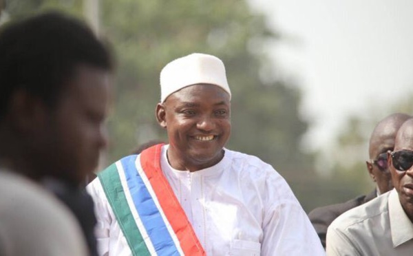 Gambie : Adama Barrow maintient les lois répressives malgré ses promesses