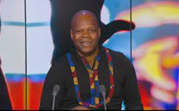 Cameroun: les obsèques à Nkolbogo d'Amobé Mévégué, ancien journaliste de RFI