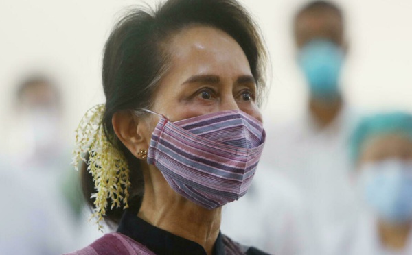 Birmanie: Aung San Suu Kyi jugée pour corruption
