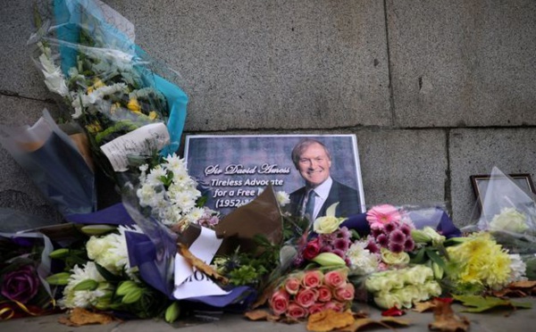 Député britannique tué: le suspect inculpé pour meurtre et préparation d'actes terroristes