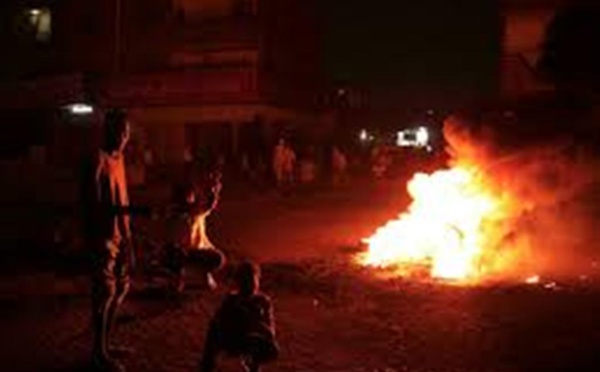 Soudan: les manifestants restent déterminés face aux militaires après le coup d'État