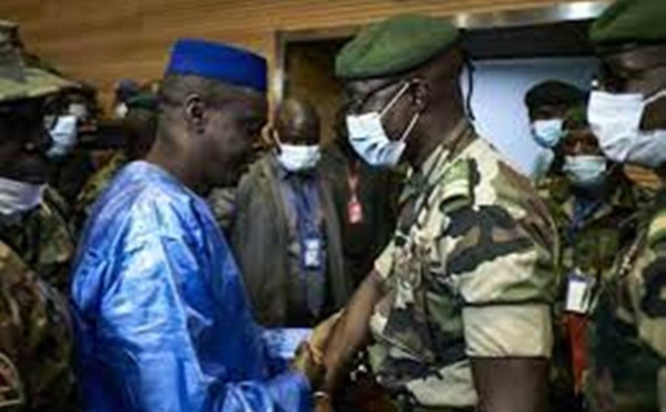 Mali : un vice-président du Parlement de transition inculpé pour «troubles à l'ordre public»