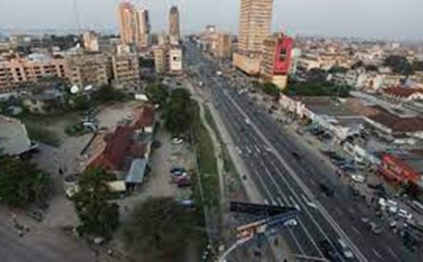 RDC: 50 000 fonctionnaires fictifs figurent dans le fichier officiel de paie