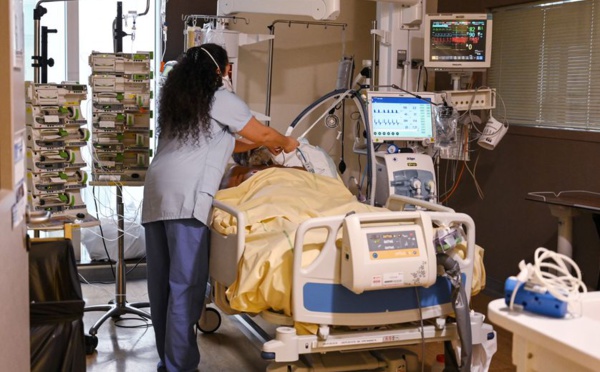 Covid-19 : une saturation des services de réanimation n’est pas exclue en France