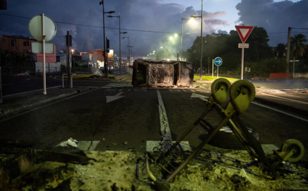 Martinique: des forces de l'ordre et pompiers cibles de tirs d'armes à feu, dit la police française