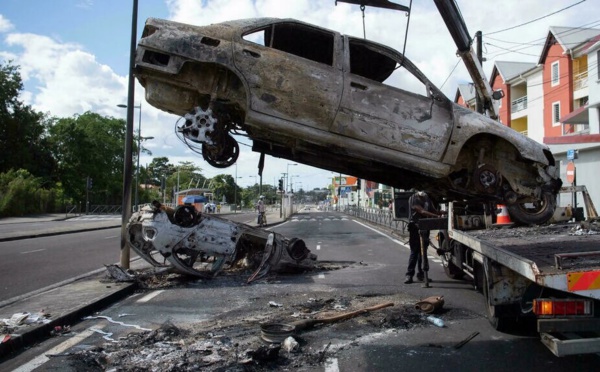 Martinique : multiplication des barrages au troisième jour de grève générale