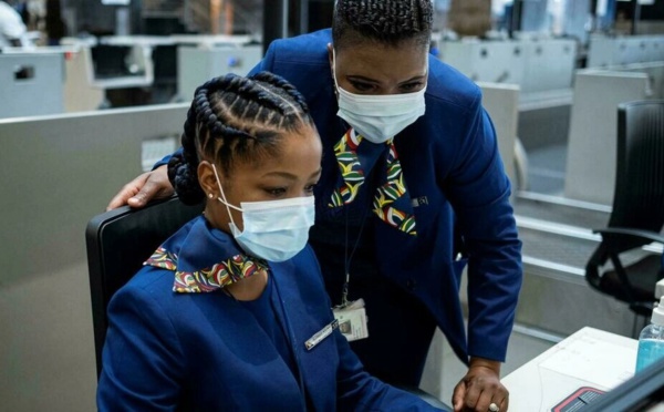 Nouveau variant du Covid-19: l'Europe se ferme à l'Afrique du Sud