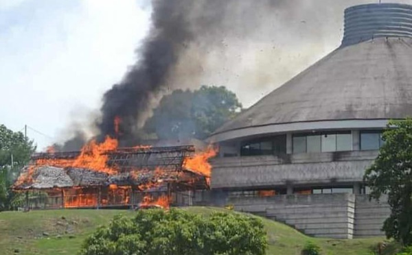 Îles Salomon: le Premier ministre affirme que les émeutes ont été «orchestrées» pour le destituer