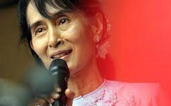 Birmanie: Aung San Suu Kyi condamnée à 4 ans de prison par la junte (officiel)