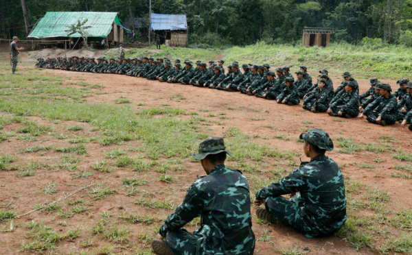 "Je ne pouvais pas tuer des innocents": en Birmanie, des militaires choisissent de faire défection