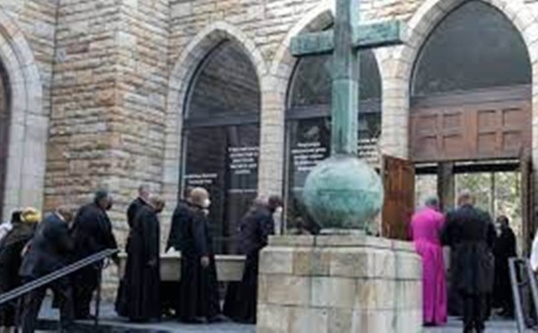 Afrique du Sud: dernier adieu à Desmond Tutu à la cathédrale St George du Cap