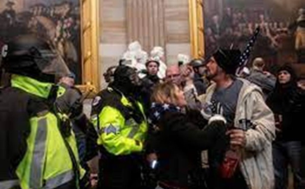 Assaut du Capitole à Washington: un an après, la page n'est toujours pas tournée