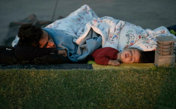 Grèce: des ONG dénoncent l'exclusion de milliers de réfugiés des distributions alimentaires