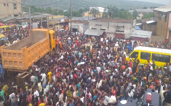 RDC: une vingtaine de morts dans la chute d'un câble haute tension sur un marché de Kinshasa