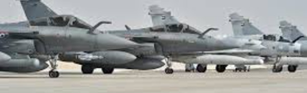 Attaques des rebelles houthis: Paris va aider les Émirats à sécuriser leur espace aérien (Parly)