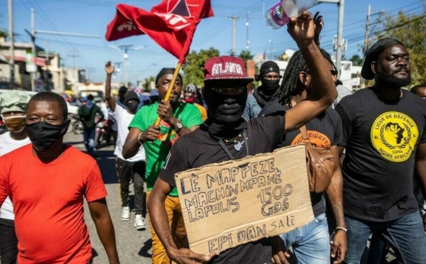 Haïti: la colère des ouvriers des industries exportatrices ne faiblit pas