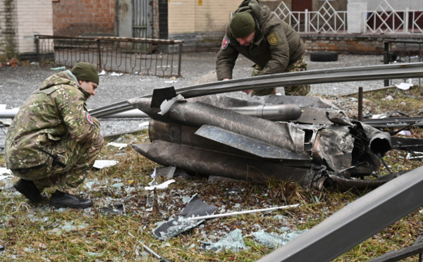 Invasion russe en Ukraine : Kiev annonce la mort de 40 soldats et d’une dizaine de civils ukrainiens