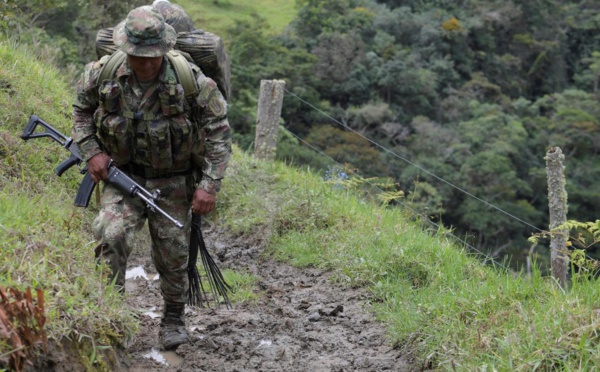 Colombie: 23 dissidents des ex-FARC abattus dans une opération militaire