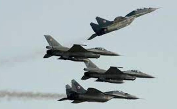 Guerre en Ukraine: Polonais et Américains en désaccord sur la livraison d'avions de chasse