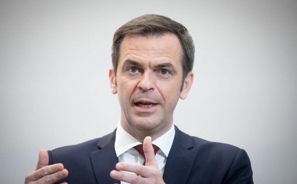 Covid-19: en France, Olivier Véran alerte au sujet d'«un rebond» de l’épidémie