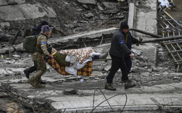 Kiev va réclamer aux pourparlers de ce lundi un cessez-le-feu et le retrait russe