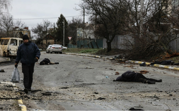 «J’ai tourné la tête, j’ai vu tous ces cadavres par terre»: Boutcha, un cimetière à ciel ouvert