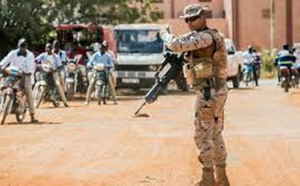 L'UE "arrête" ses formations militaires au Mali mais conserve sa présence au Sahel