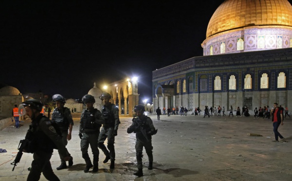 Jérusalem: des heurts signalés entre manifestants palestiniens et policiers israéliens sur l'Esplanade des Mosquées