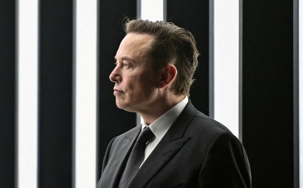 Offensive d'Elon Musk sur Twitter: l'entreprise annonce un plan pour temporiser