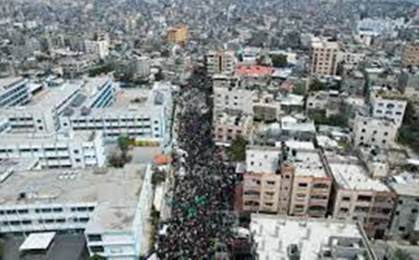 Israël annonce la fermeture du passage de la bande de Gaza après des tirs de roquettes