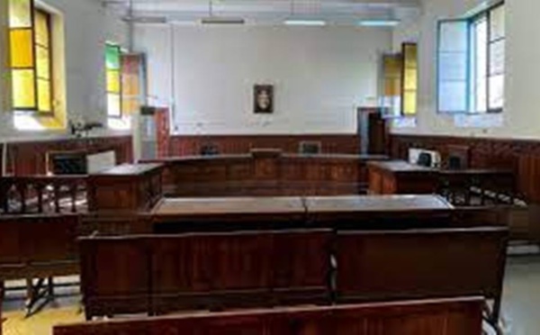 Tunisie: deux juges femmes révoquées pour raisons privées, les associations s'insurgent