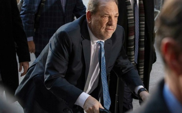Harvey Weinstein inculpé au Royaume-Uni pour agressions sexuelles