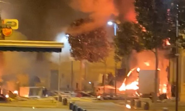 France: 4 morts dont 2 enfants dans l'incendie d'un immeuble