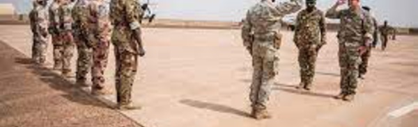 Mali: les militaires français remettent à l’armée malienne la base de Ménaka