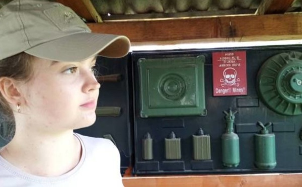 Guerre en Ukraine : des femmes formées au déminage au Kosovo