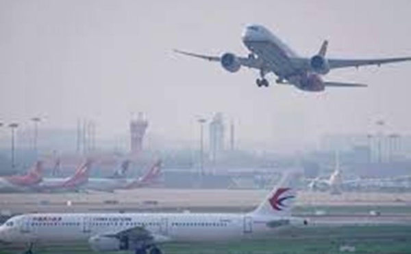 Après plus de deux ans de bouclage quasi hermétique des frontières, la quarantaine pour les arrivées de l’étranger est réduite de moitié, ont annoncé mardi 28 juin les autorités. Pour la première fois ce mercredi, un avion direct est attendu dans la