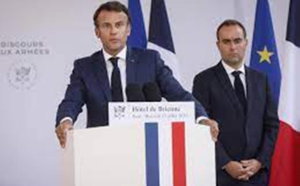 Emmanuel Macron veut «repenser l'ensemble» des dispositifs militaires français en Afrique