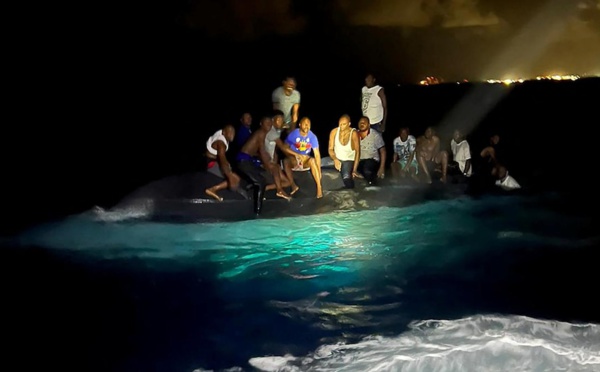 Au moins 17 migrants morts après le naufrage d'un navire au large des Bahamas