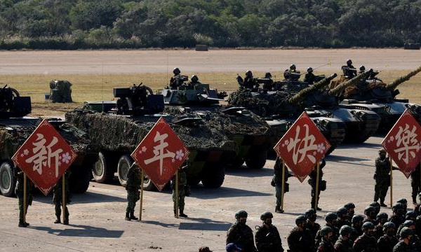 Pékin annonce des «actions militaires ciblées» en réponse à la visite de Nancy Pelosi à Taïwan