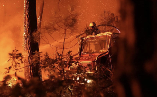 Incendies en France: plus de 10 000 personnes évacués en Gironde et dans les Landes