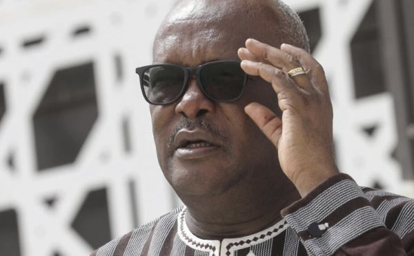 Au Burkina Faso, l’ex-président Kaboré a quitté le pays pour raisons médicales