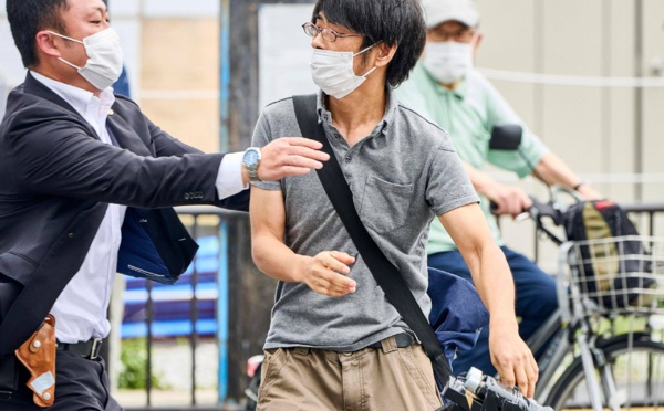 Japon: inculpation du suspect de l'assassinat de Shinzo Abe