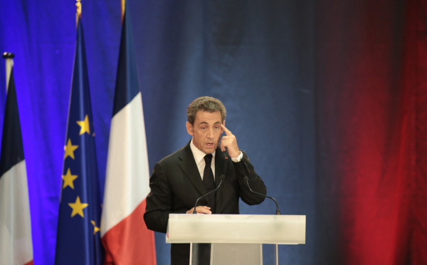 Nicolas Sarkozy obligé de rembourser le mobilier de l'Élysée saccagé par ses chiens?