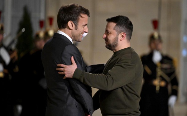 Le G7 tiendra une réunion en ligne avec Zelensky vendredi